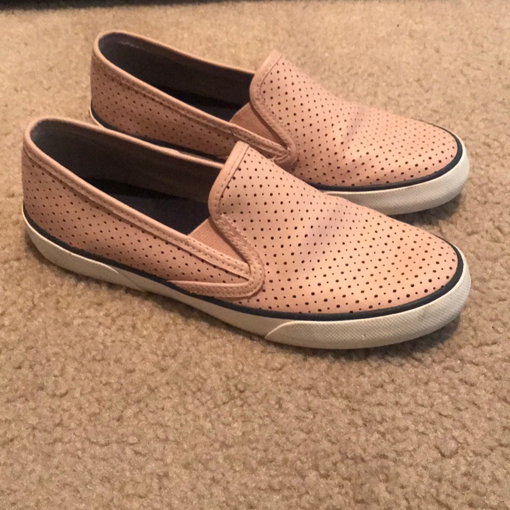 Sperry’s Pink Sneaker